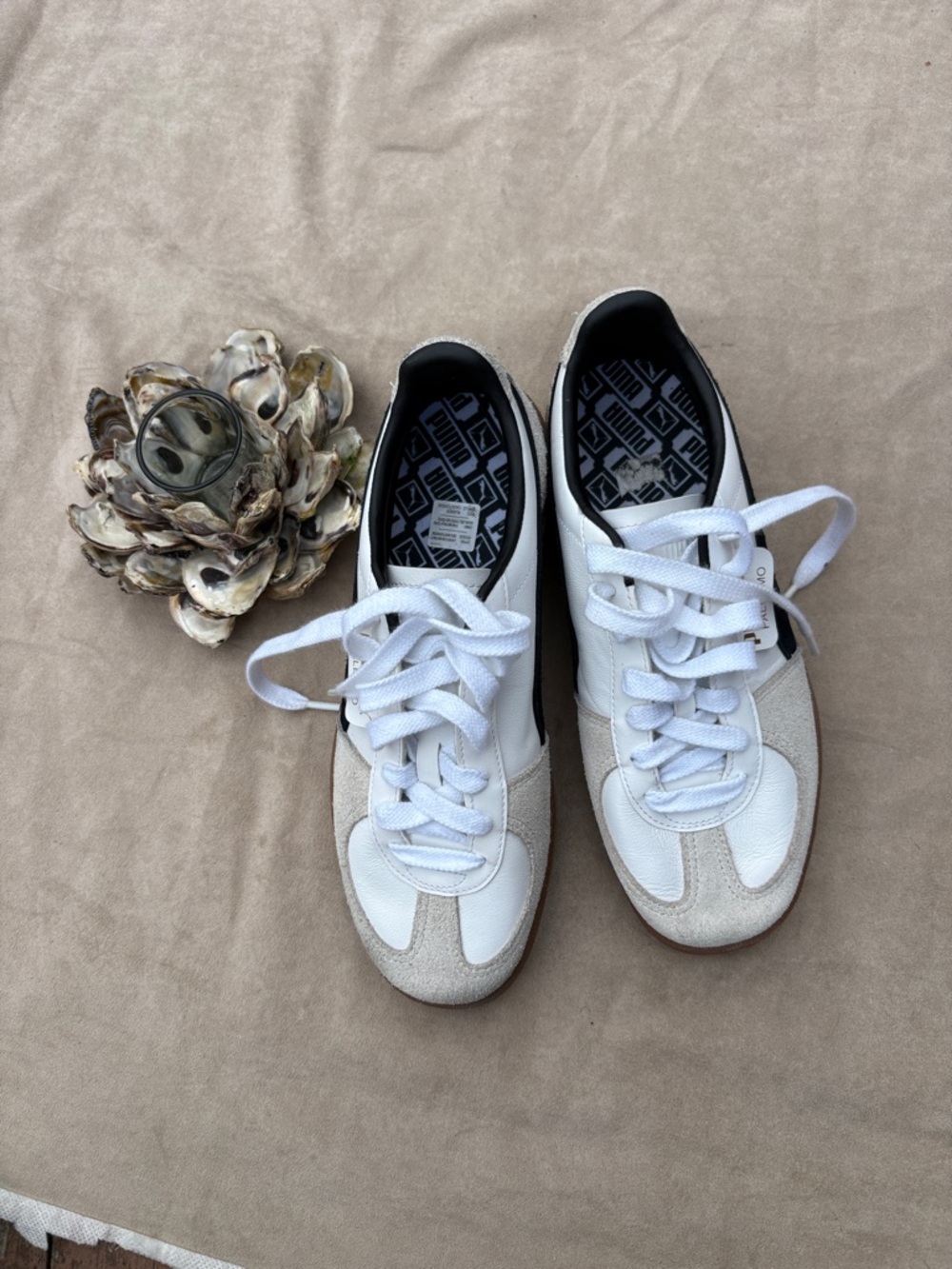 Puma Palermo White Black Low-Top Sneakers - Picture 4 of 4